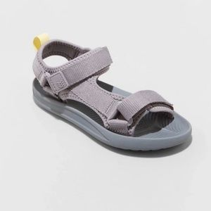 Target kids ankle strap everest sandals all in motion / gray / Size 6